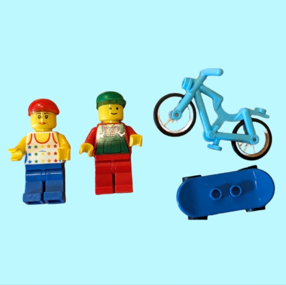 LEGO rare mini figs Skateboard/Longboard & Bicycle riders bundle - Picture 4 of 16
